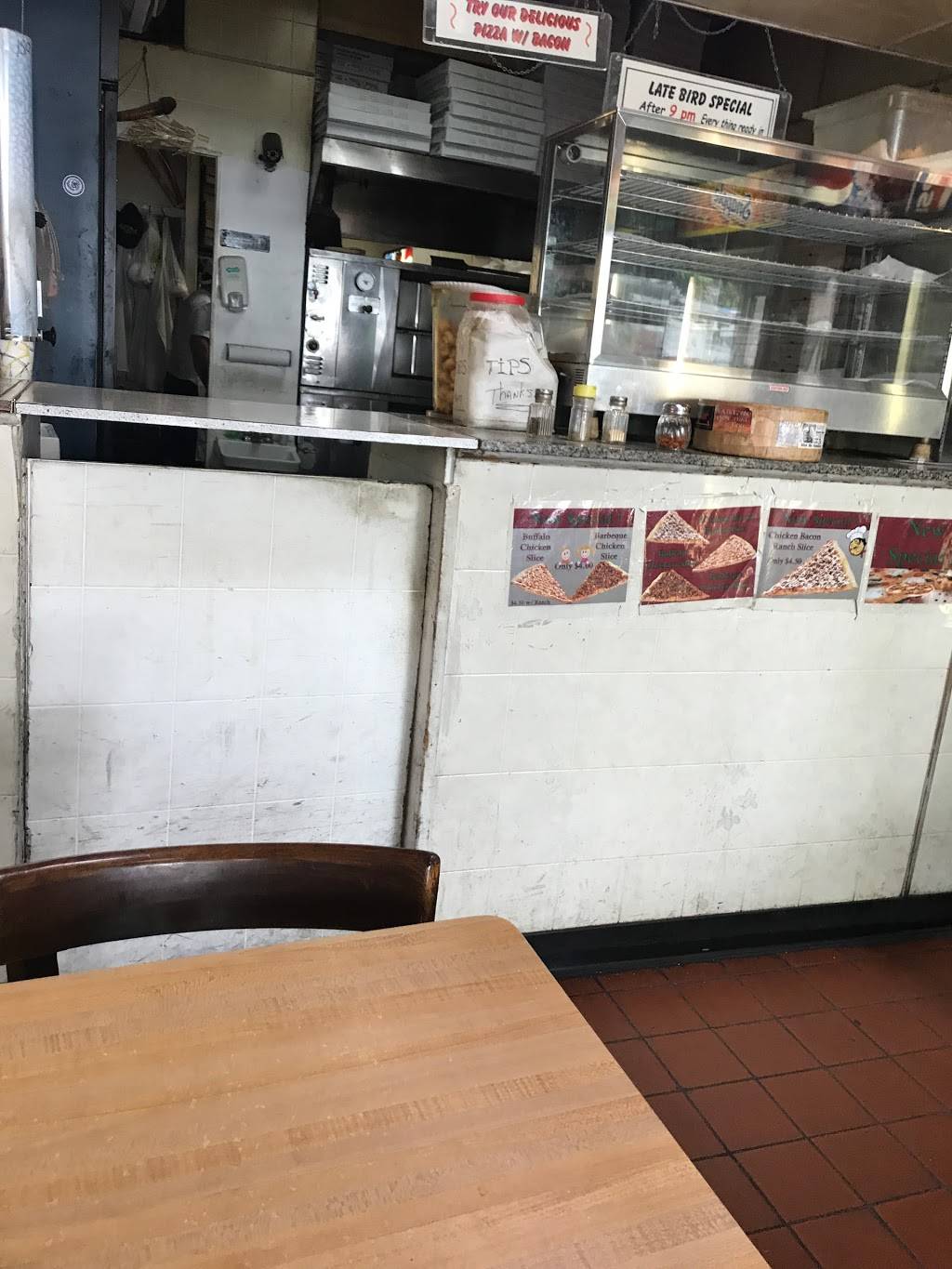 Morris Park Pizzeria | restaurant | 656 Morris Park Ave, Bronx, NY 10462, USA | 7189319191 OR +1 718-931-9191