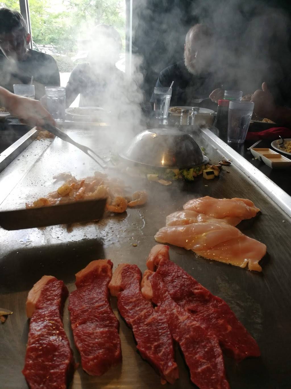 Fuji Japanese Steakhouse | restaurant | 1321 W Walnut Ave, Dalton, GA 30720, USA | 7062811889 OR +1 706-281-1889