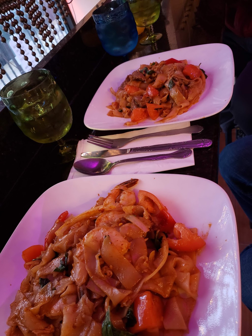 Thai Singha House | restaurant | 3906B Chestnut St, Philadelphia, PA 19104, USA | 2153828001 OR +1 215-382-8001