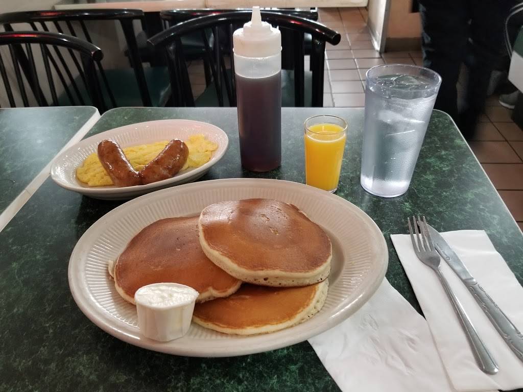 Fordham | restaurant | 2506 Grand Concourse, Bronx, NY 10458, USA | 7185844300 OR +1 718-584-4300