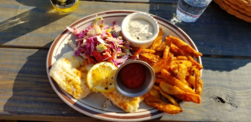 Blue Paddle Bistro | restaurant | 316 US-2, South Hero, VT 05486, USA | 8023724814 OR +1 802-372-4814