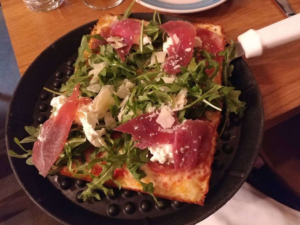 Blue Pan Pizza Congress Park | restaurant | 3509 12th Ave, Denver, CO 80206, USA | 7205190944 OR +1 720-519-0944