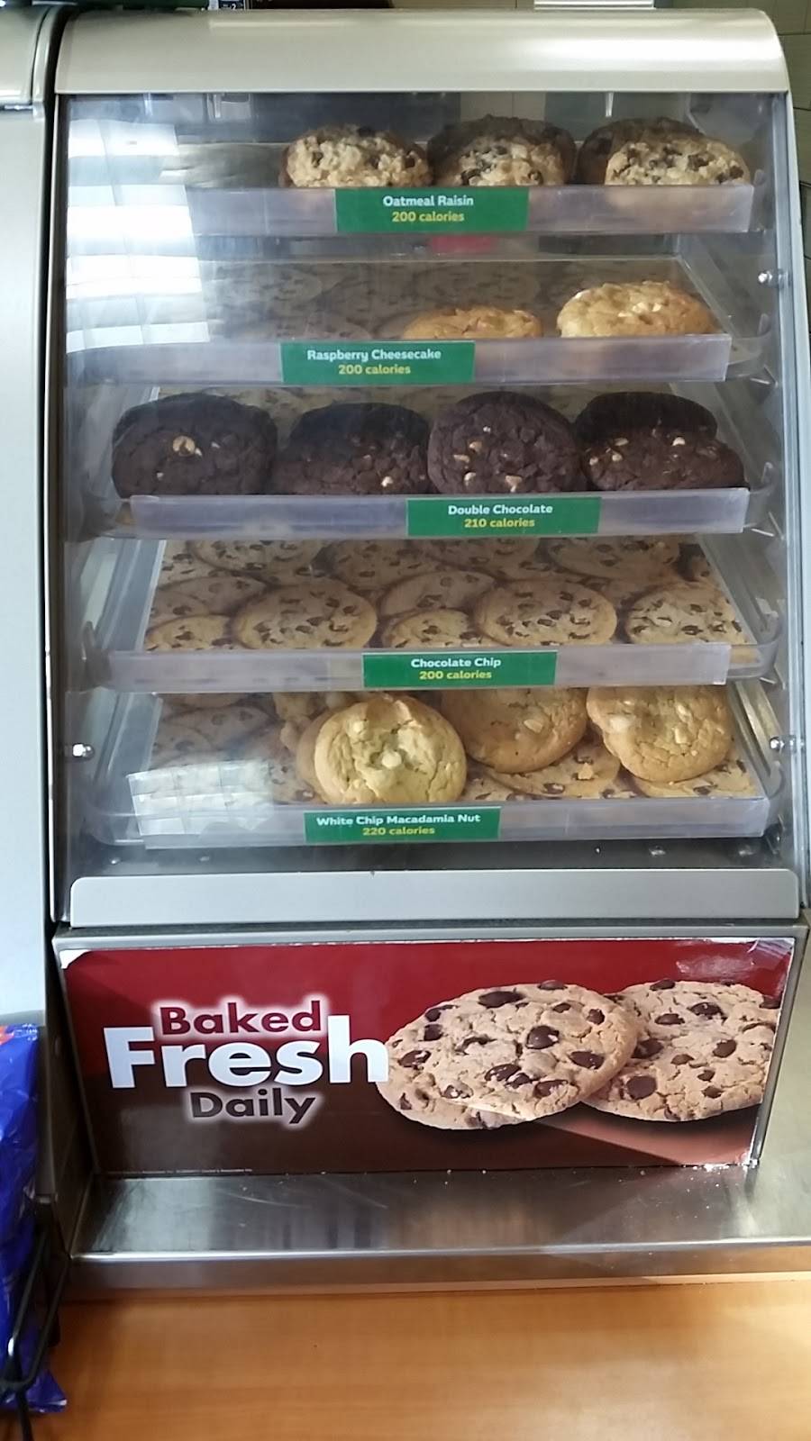 Subway | restaurant | 11120 Stockdale Hwy, Bakersfield, CA 93311, USA | 6618580271 OR +1 661-858-0271