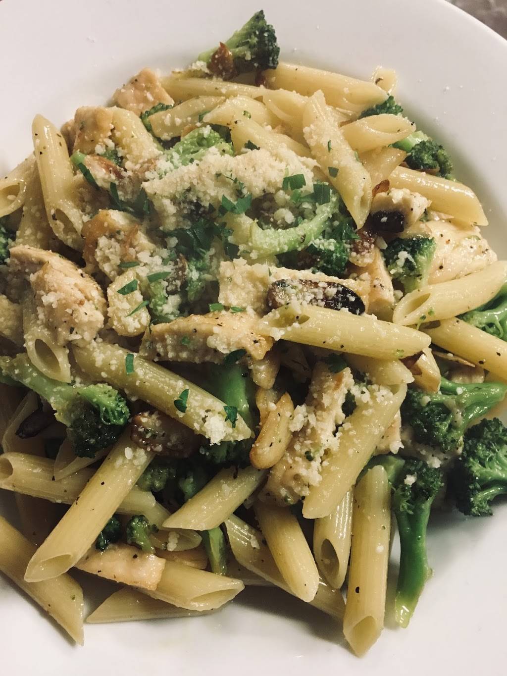 Pecorino’s Pizzeria & Deli | restaurant | 318 Blooming Grove Turnpike, New Windsor, NY 12553, USA | 8455653650 OR +1 845-565-3650