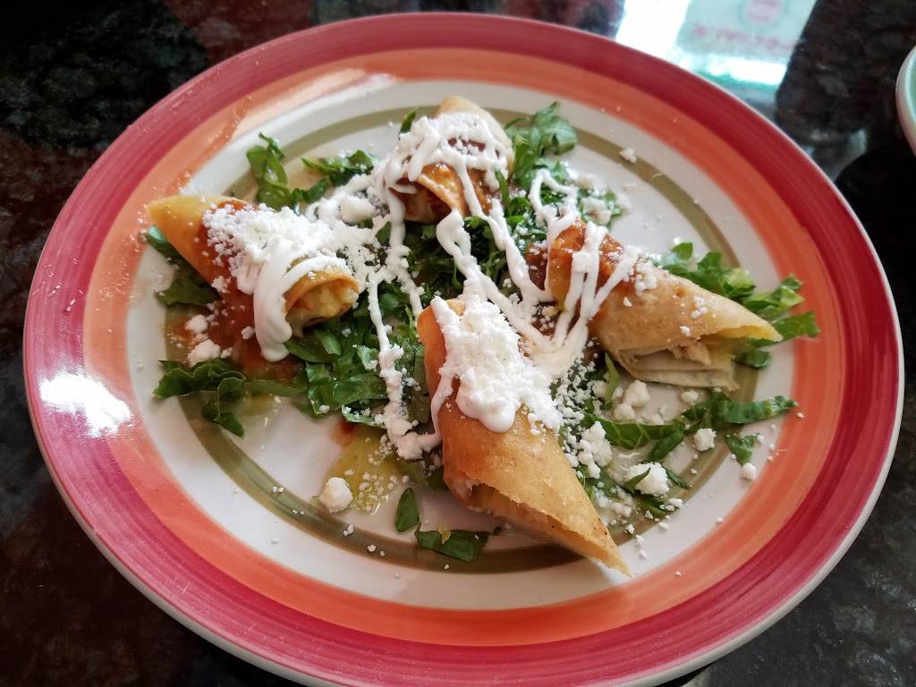 Rincon Mexicano Somerville | cafe | 99 Broadway, Somerville, MA 02145, USA | 6177761200 OR +1 617-776-1200