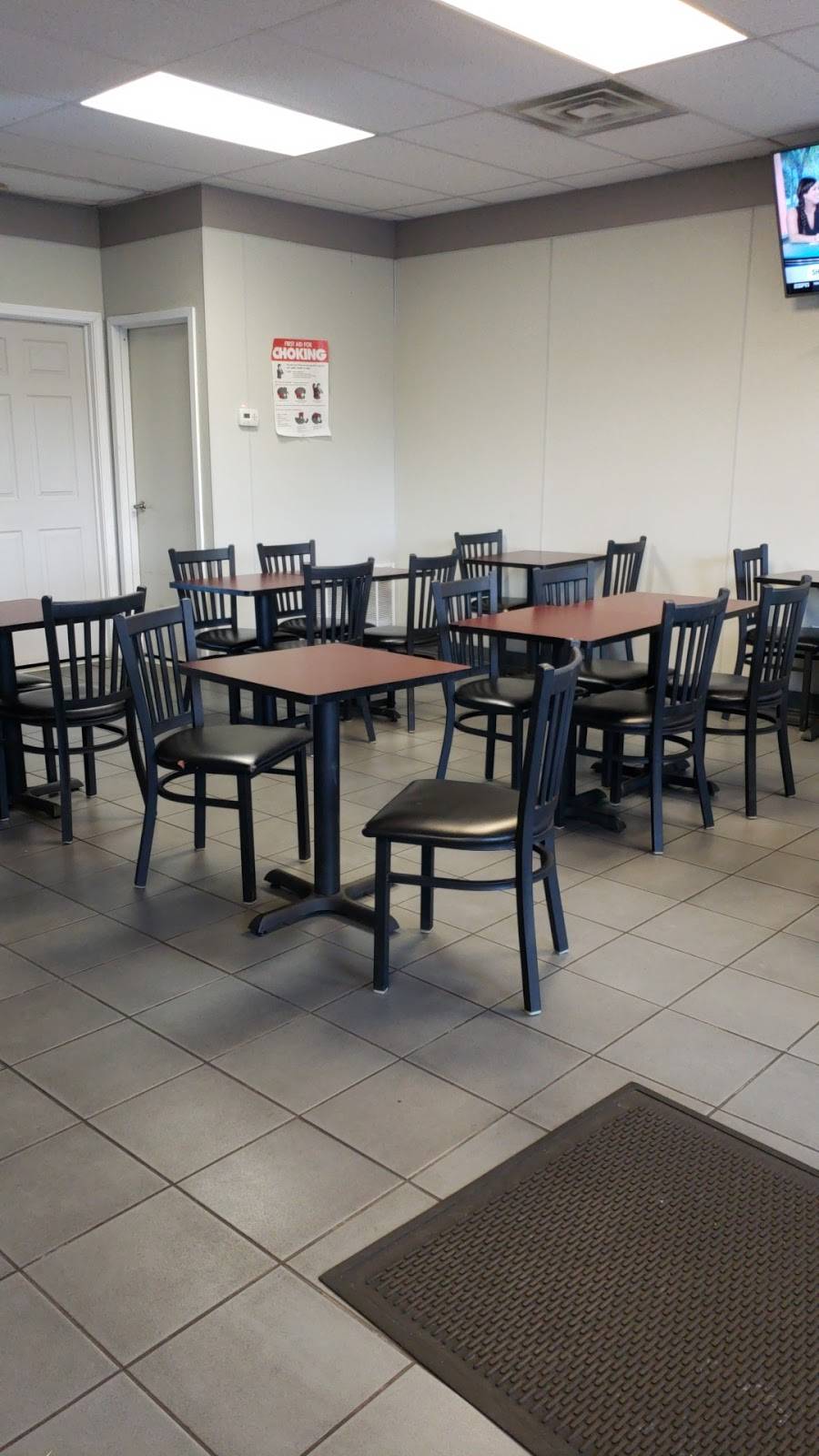 Maybacks Pizzeria | restaurant | 3035 Genesee St #7, Buffalo, NY 14225, USA | 7168933383 OR +1 716-893-3383