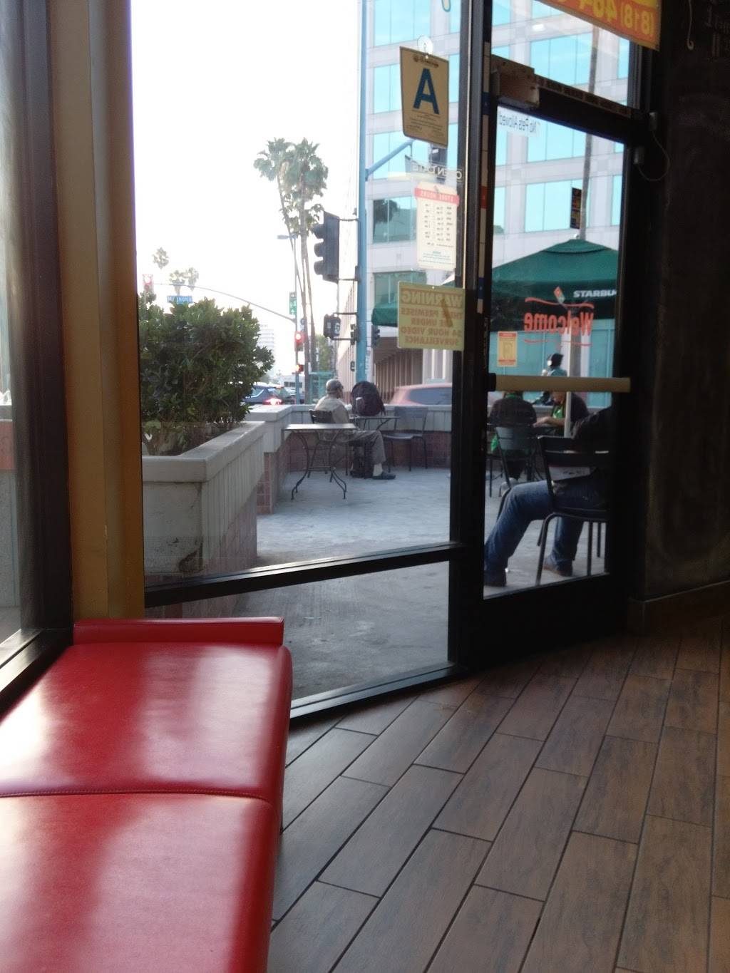 Dominos Pizza | meal delivery | 5166 Lankershim Blvd, North Hollywood, CA 91601, USA | 8187693733 OR +1 818-769-3733