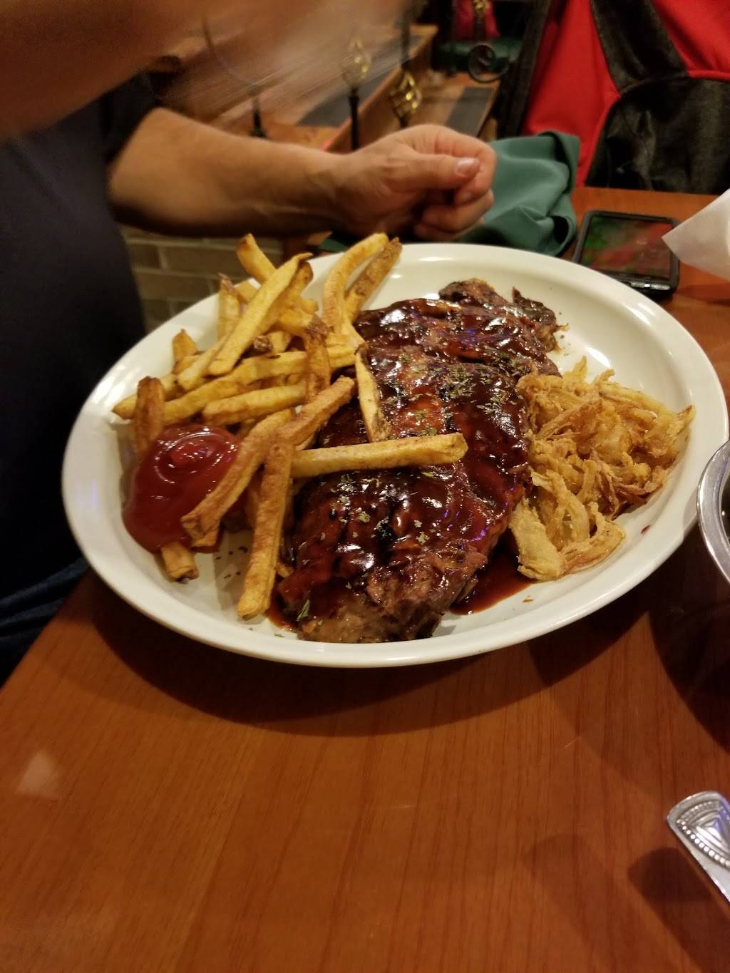 Green Diamond Grille & Pub | restaurant | 125 2nd St NW, Barberton, OH 44203, USA | 3307451900 OR +1 330-745-1900