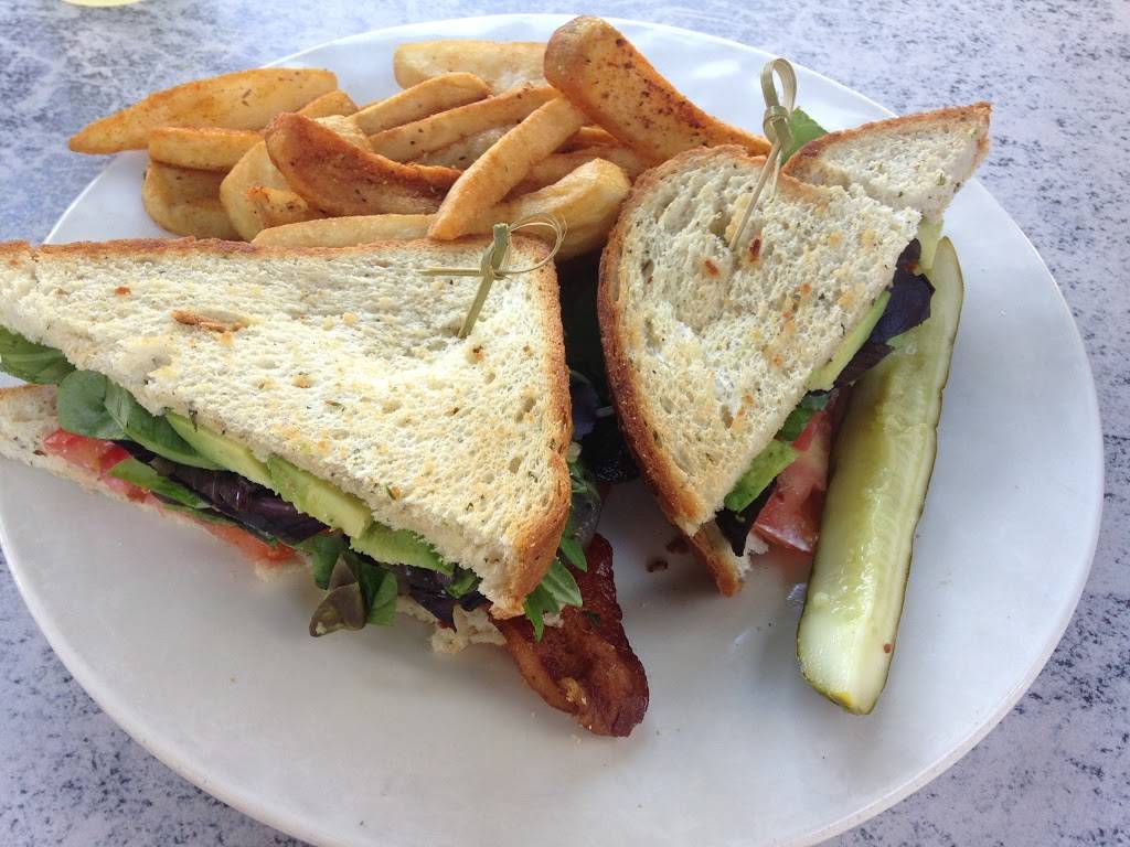 The Barn | restaurant | HMNSS, 1500 W Campus Dr, Riverside, CA 92507, USA | 9518272776 OR +1 951-827-2776