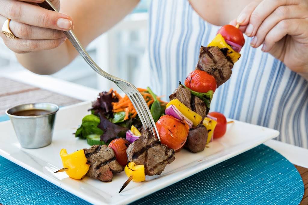 BLU Beach Bar & Grill | restaurant | 1 Center St, Folly Beach, SC 29439, USA | 8435886658 OR +1 843-588-6658