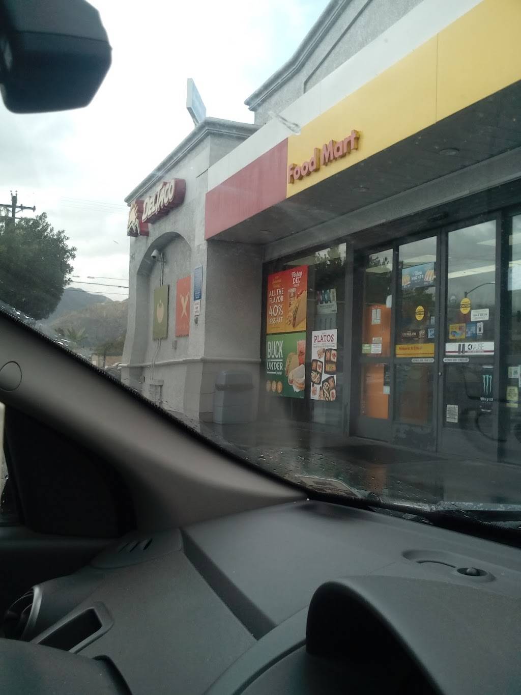 Del Taco | meal takeaway | 106 S Azusa Ave, Azusa, CA 91702, USA | 6263347599 OR +1 626-334-7599