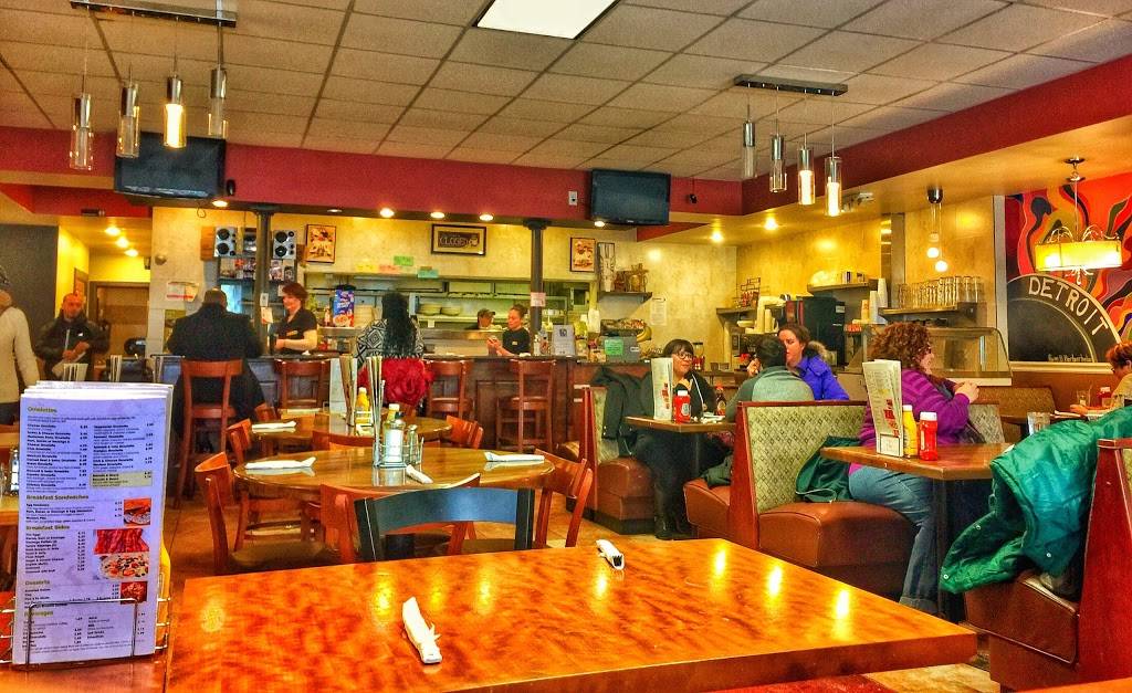 Campus Diner | restaurant | 5470 Cass Ave, Detroit, MI 48202, USA | 3138324817 OR +1 313-832-4817