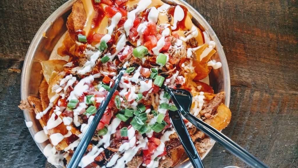 Edleys Bar-B-Que | restaurant | Signal Mill, 205 Manufacturers Rd, Chattanooga, TN 37405, USA | 4234982772 OR +1 423-498-2772