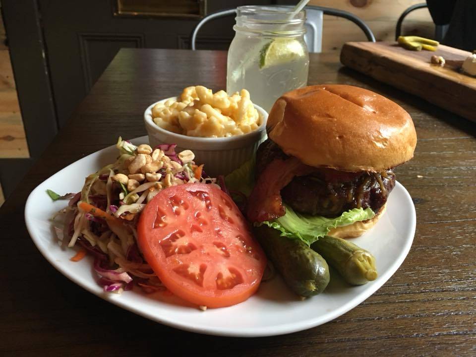 Naples Valley BBQ | restaurant | 114 N Main St, Naples, NY 14512, USA | 5856290539 OR +1 585-629-0539