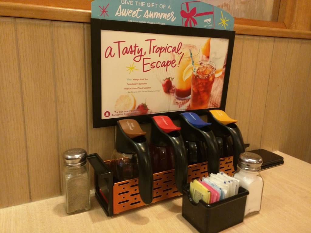 IHOP | restaurant | 925 W State St, American Fork, UT 84003, USA | 8014922880 OR +1 801-492-2880