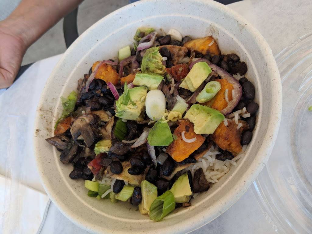 StrEAT Side Take Out | meal takeaway | 524 N Howe St, Southport, NC 28461, USA | 9103634113 OR +1 910-363-4113