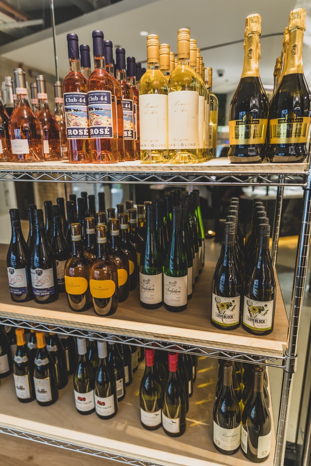 The Farehouse Market | restaurant | 600 W Chicago Ave, Chicago, IL 60654, USA | 6303764800 OR +1 630-376-4800