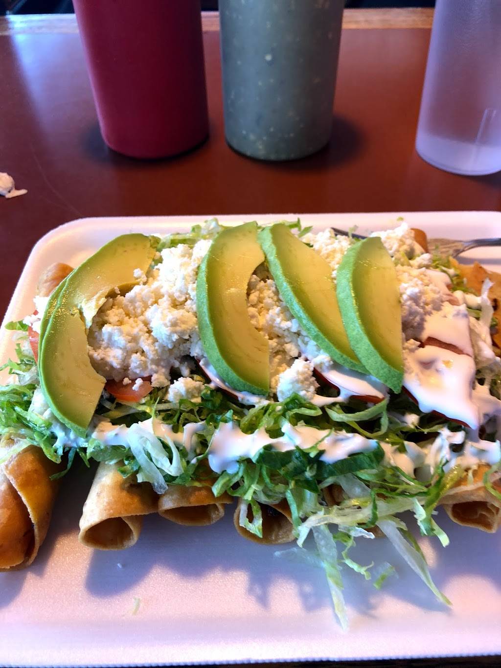 La Casita Mexican Antojitos | restaurant | 4411 W Gate City Blvd #119, Greensboro, NC 27407, USA | 3368255000 OR +1 336-825-5000