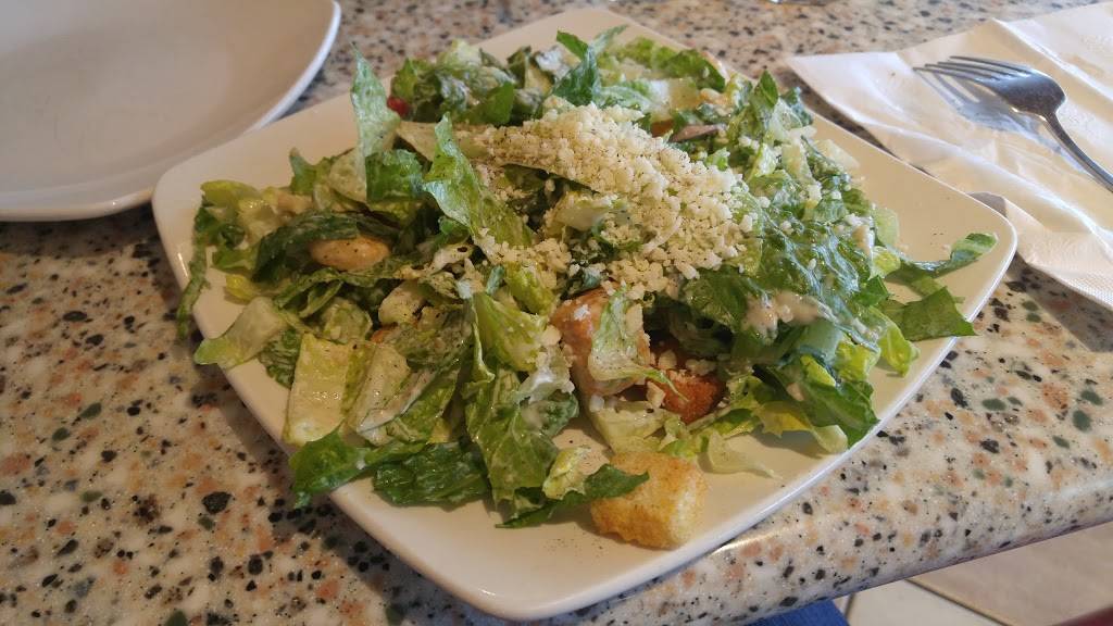 Hollywood Grill | restaurant | 1811 Concord Pike, Wilmington, DE 19803, USA | 3026551348 OR +1 302-655-1348