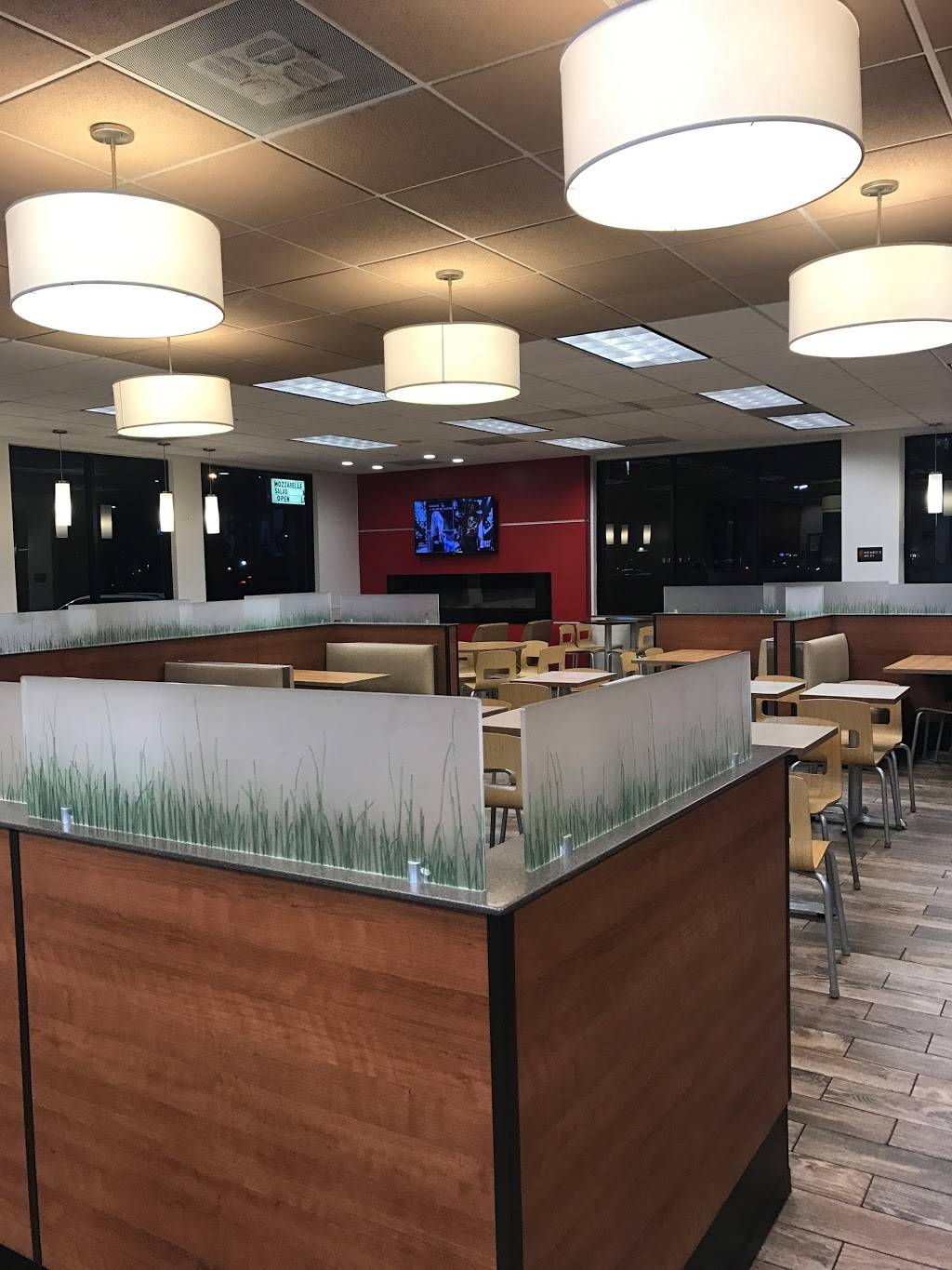 Wendys | restaurant | 8100 W Hialeah Gardens Blvd, Hialeah, FL 33018, USA | 3058236677 OR +1 305-823-6677