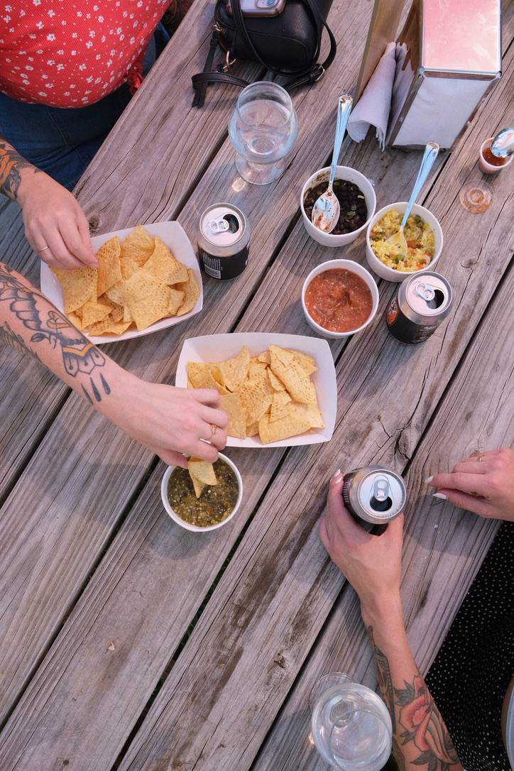 Mojo Food Truck ATX | restaurant | 2400 Patterson Industrial Dr, Austin, TX 78660, USA | 5129104099 OR +1 512-910-4099