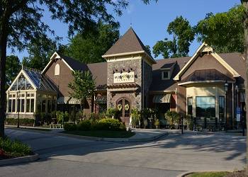 Eagle Village Shops | shopping mall | 503 Lancaster Ave, Wayne, PA 19087, USA | 6102932012 OR +1 610-293-2012