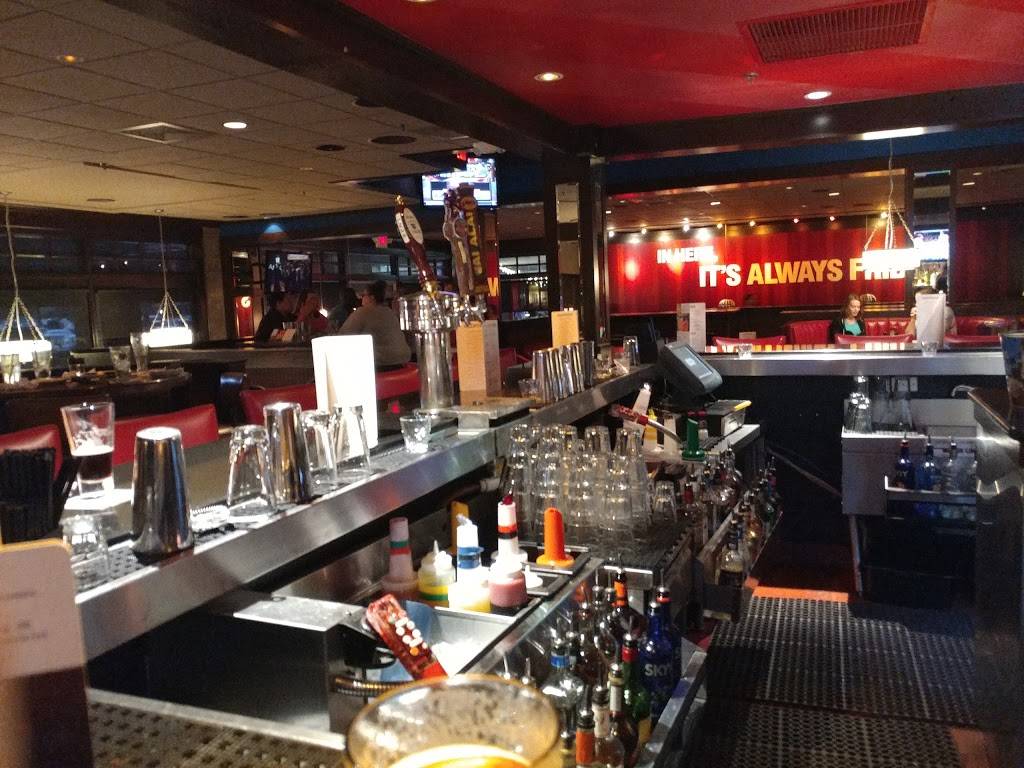 TGI Fridays | restaurant | 12543 FL-535, Lake Buena Vista, FL 32836, USA | 4078271020 OR +1 407-827-1020