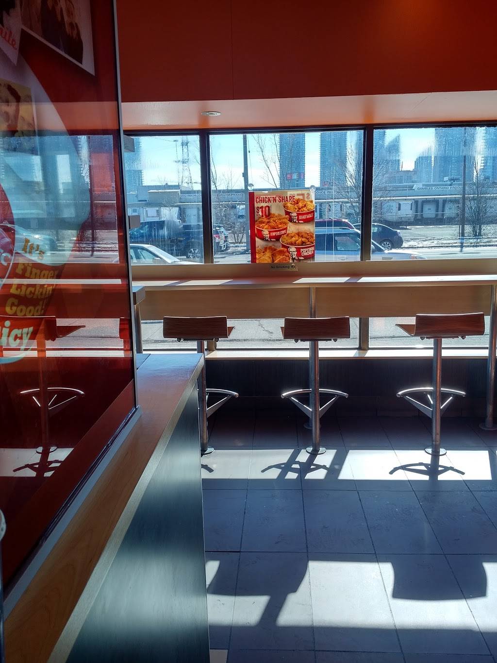 KFC | meal delivery | 156 The Queensway, Etobicoke, ON M8Y 1J2, Canada | 4162524601 OR +1 416-252-4601