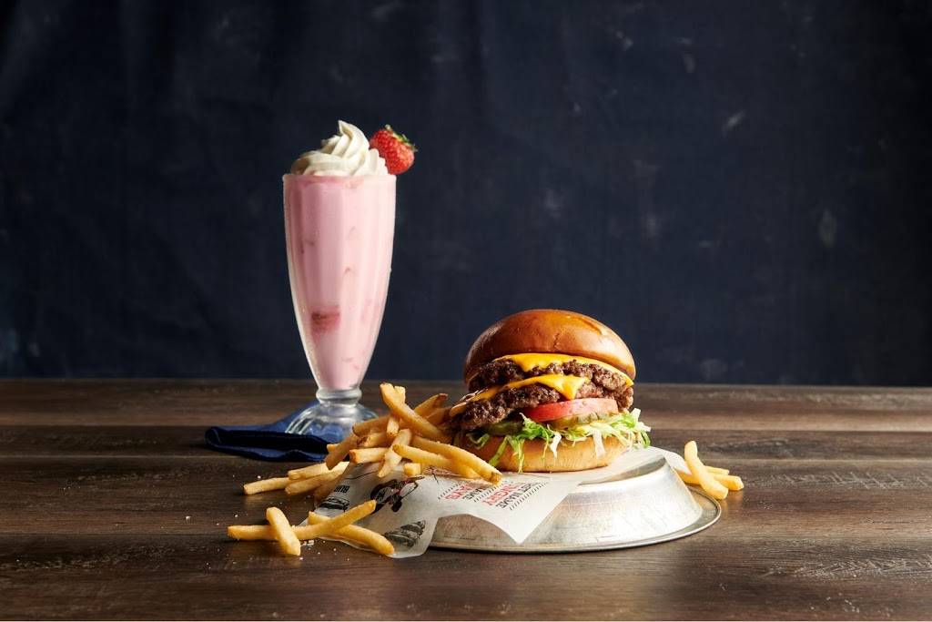 Bills Bar & Burger | restaurant | 7 Boardwalk, Kemah, TX 77565, USA | 2813341099 OR +1 281-334-1099