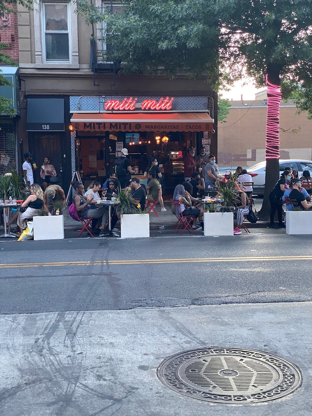 Miti Miti | restaurant | 138 5th Ave, Brooklyn, NY 11217, USA | 7182303760 OR +1 718-230-3760