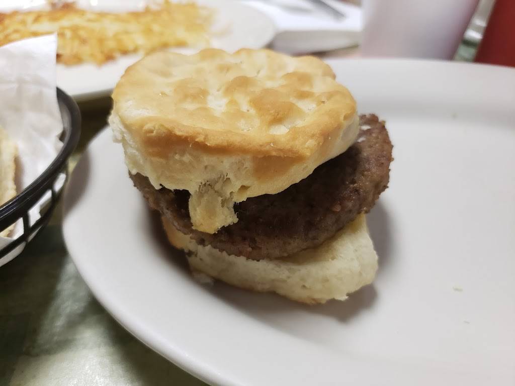 Hoyts Country Cooking | restaurant | 5424 N North Carolina Hwy 150, Lexington, NC 27295, USA | 3368308820 OR +1 336-830-8820