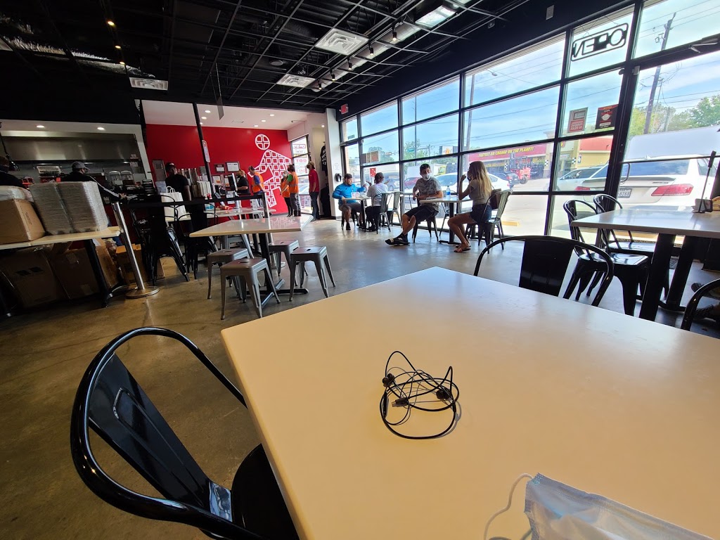 The Waffle Bus | restaurant | 1835 N Shepherd Dr suite a, Houston, TX 77008, USA | 8325825842 OR +1 832-582-5842