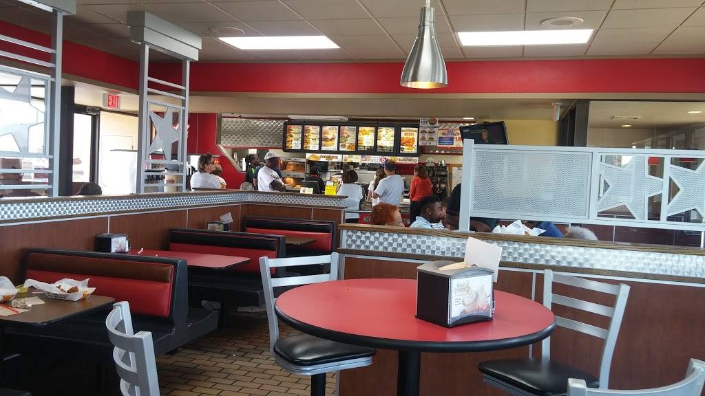 Hardees | restaurant | 800 Woods Rd, Cambridge, MD 21613, USA | 4102284080 OR +1 410-228-4080