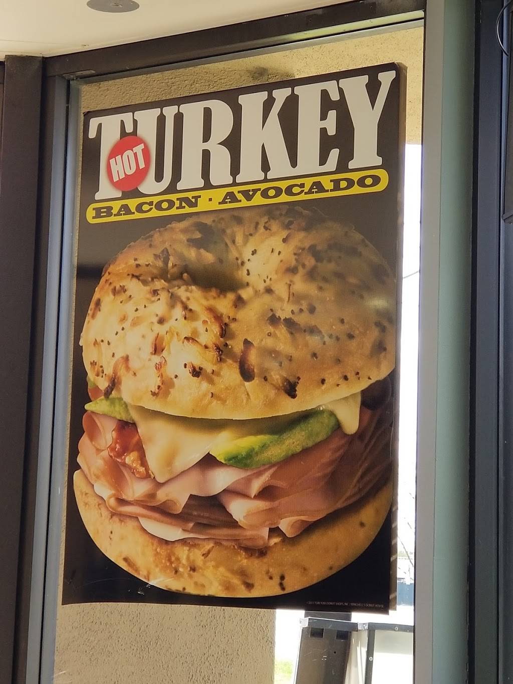 Yum Yum Donuts | cafe | 2441 N Tustin Ave, Santa Ana, CA 92705, USA | 7148349799 OR +1 714-834-9799