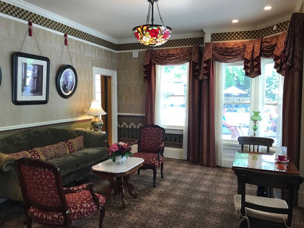 The Pink House | restaurant | 193 Genoa Ln, Genoa, NV 89411, USA | 7753924279 OR +1 775-392-4279