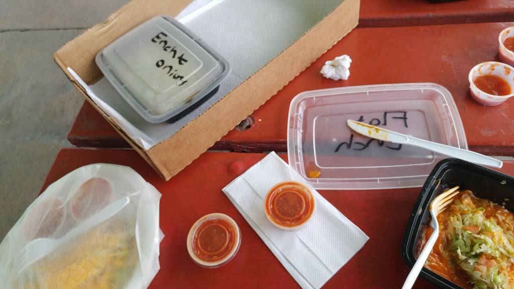 Little Sombrero | restaurant | 419 E Florence Blvd, Casa Grande, AZ 85122, USA | 5208362567 OR +1 520-836-2567