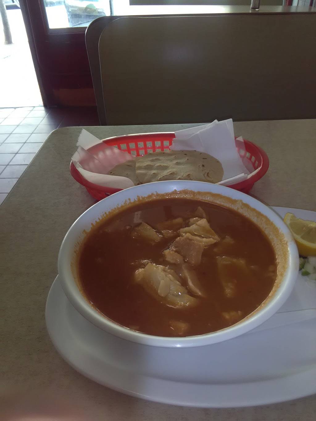 Panaderia La Nueva Estrella | restaurant | 1900 W 7th St, Los Angeles, CA 90057, USA | 2134835921 OR +1 213-483-5921