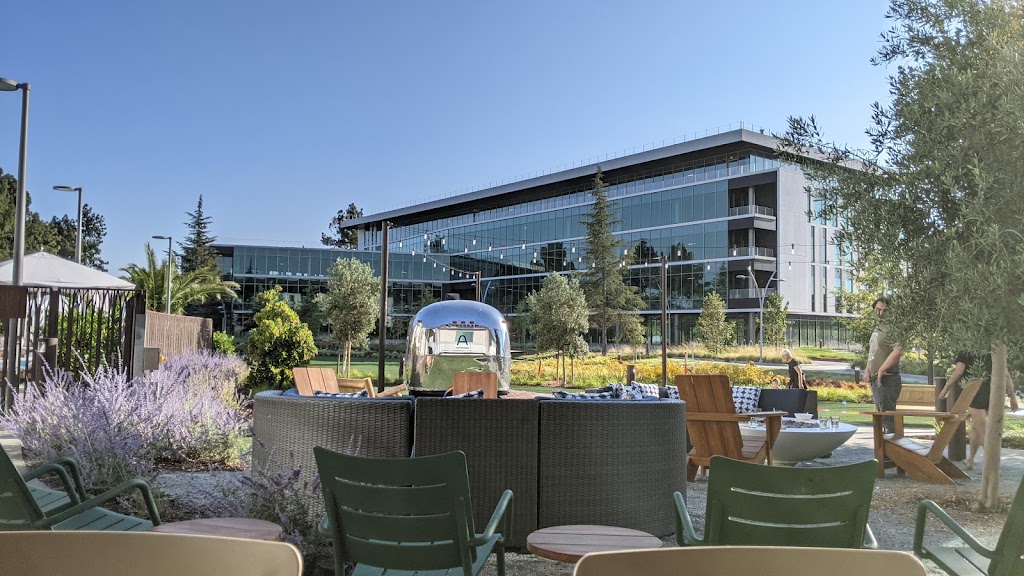 Roger | restaurant | 800 Moffett Blvd, Mountain View, CA 94043, USA | 6507441030 OR +1 650-744-1030