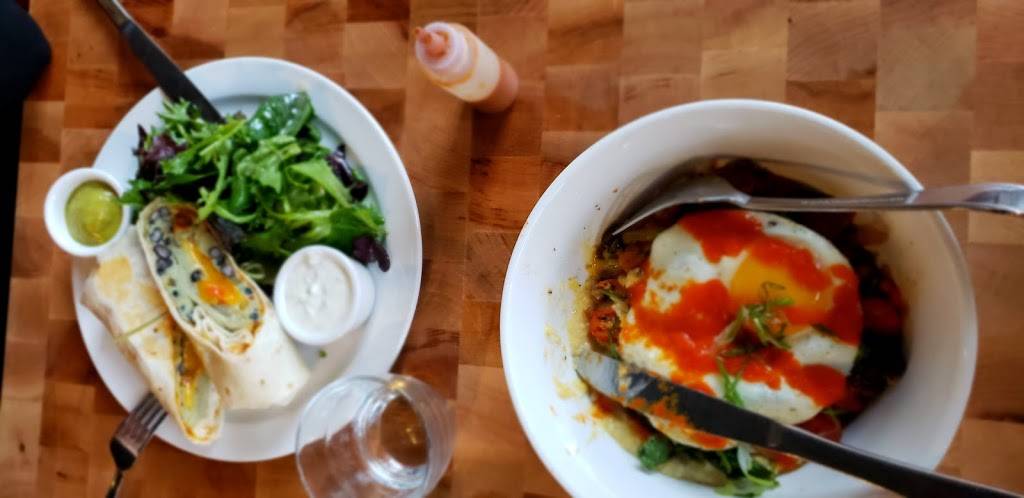 Commonwealth Cafe | restaurant | 300 Hamilton Row, Birmingham, MI 48009, USA | 2487929766 OR +1 248-792-9766