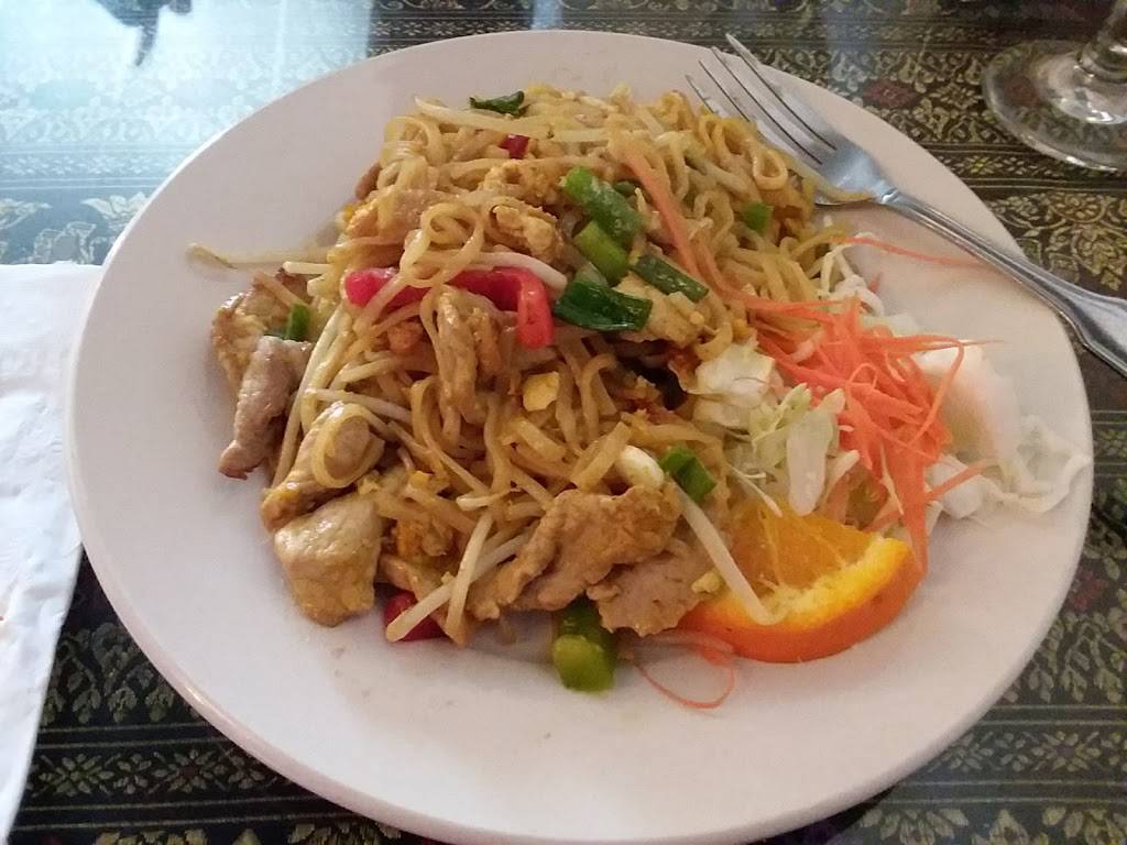 Janyas Thai Cuisine | restaurant | 630 N Market St, Redding, CA 96003, USA | 5302437682 OR +1 530-243-7682