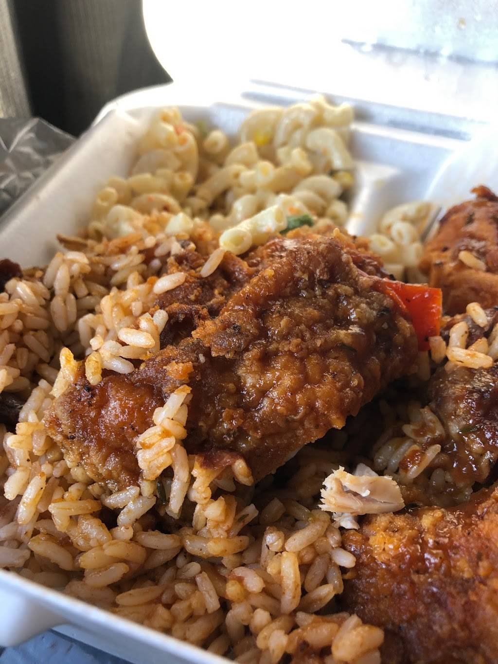 Spicy Island Jerk | restaurant | 135 Main St N, Brampton, ON L6X 1M9, Canada | 9054555010 OR +1 905-455-5010