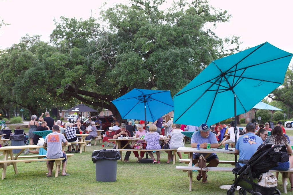 Pages Okra Grill Food Truck-Moncks Corner | restaurant | 219 Carolina Ave, Moncks Corner, SC 29461, USA | 8435662135 OR +1 843-566-2135