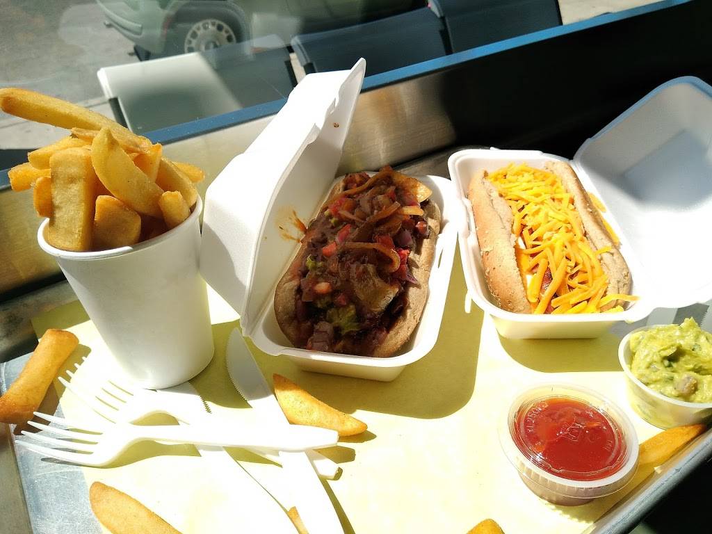 Earles | restaurant | 3864 Crenshaw Blvd, Los Angeles, CA 90008, USA | 3232992867 OR +1 323-299-2867