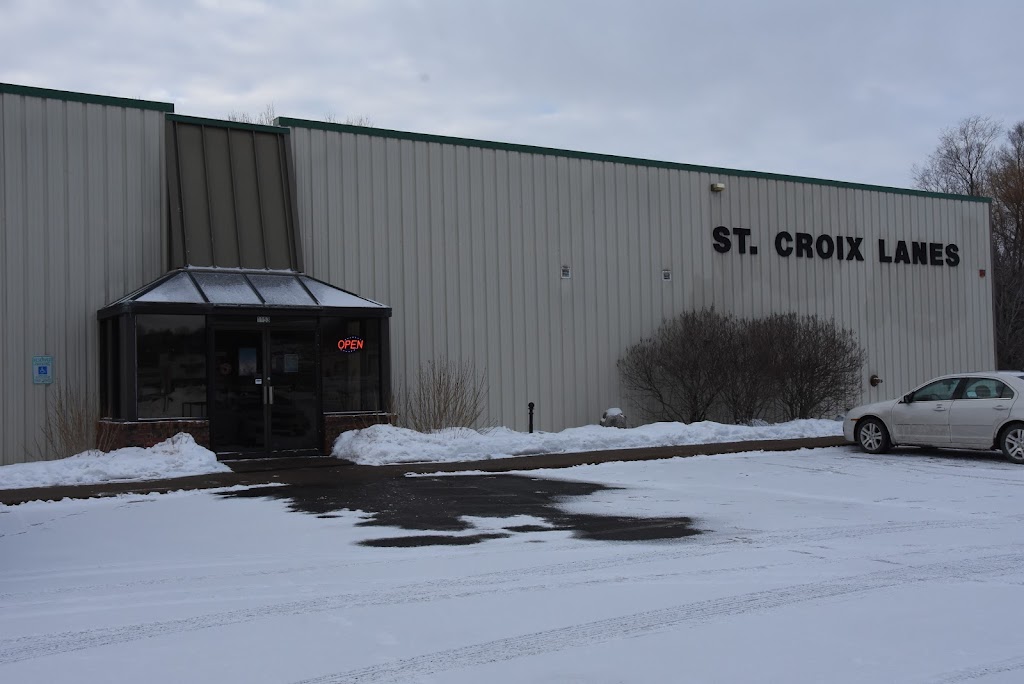 St Croix Lanes | restaurant | 1153 St Croix St, River Falls, WI 54022, USA | 7154252228 OR +1 715-425-2228