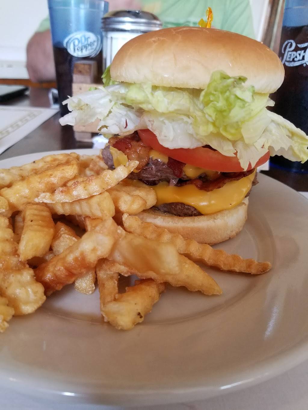 Airport Restaurant | restaurant | 10130 IN-37, Elwood, IN 46036, USA | 7655526400 OR +1 765-552-6400