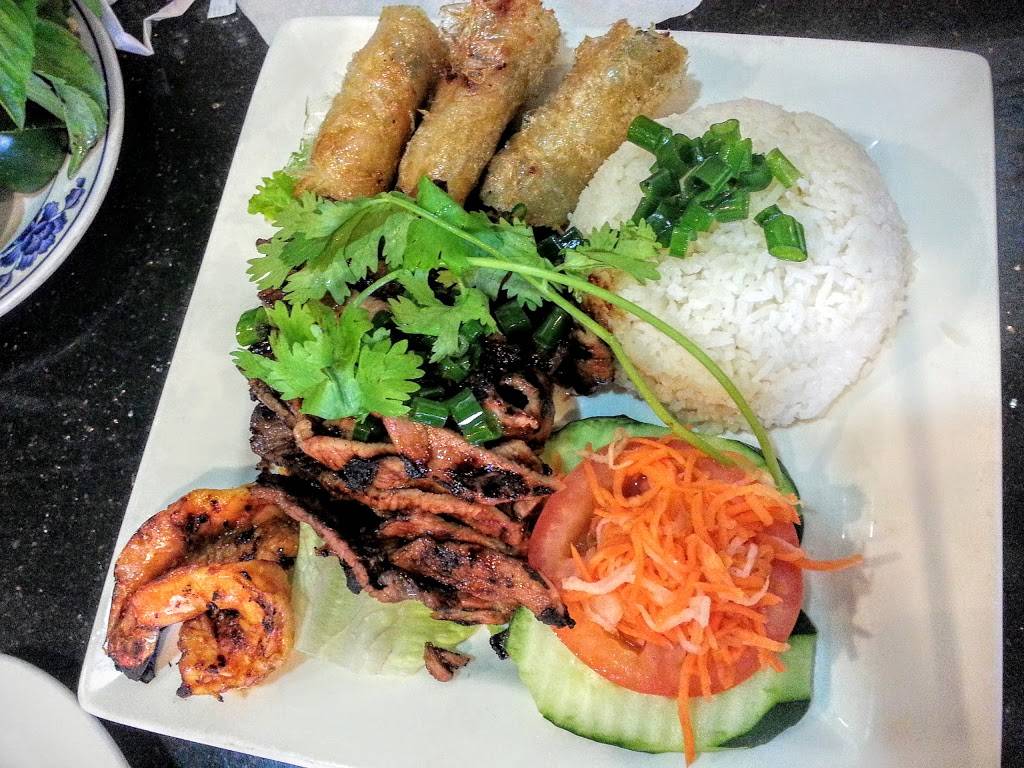 Pho 96 Vietnamese Restaurant | restaurant | 2990 W Mississippi Ave, Denver, CO 80219, USA | 3035689262 OR +1 303-568-9262