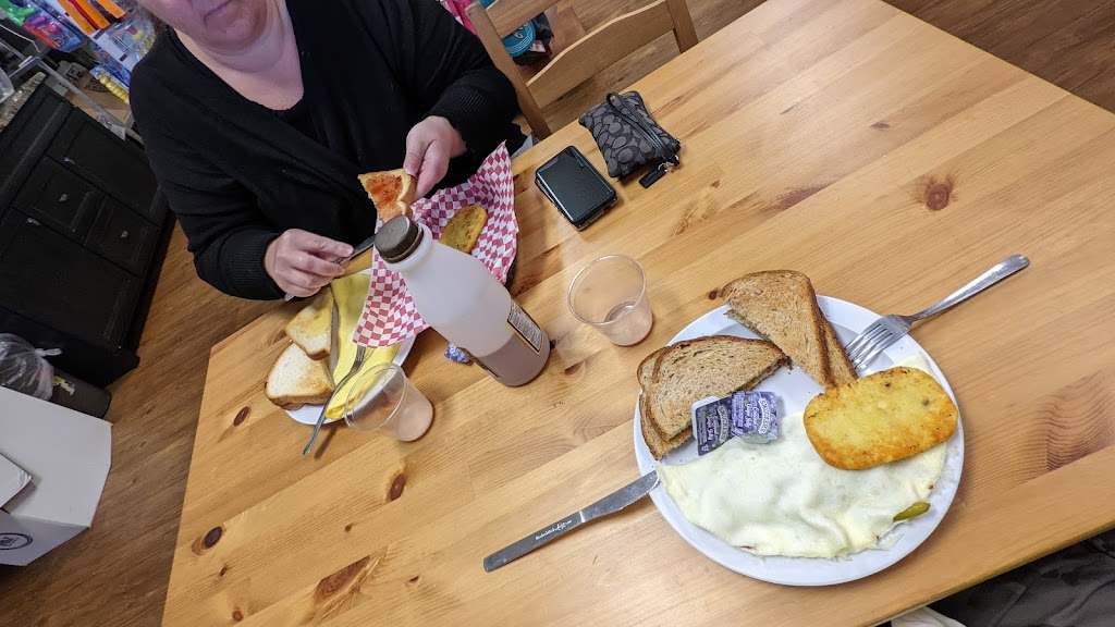 The Trading Post | restaurant | 3190 Matecumbe Key Rd, Punta Gorda, FL 33955, USA | 2397893463 OR +1 239-789-3463