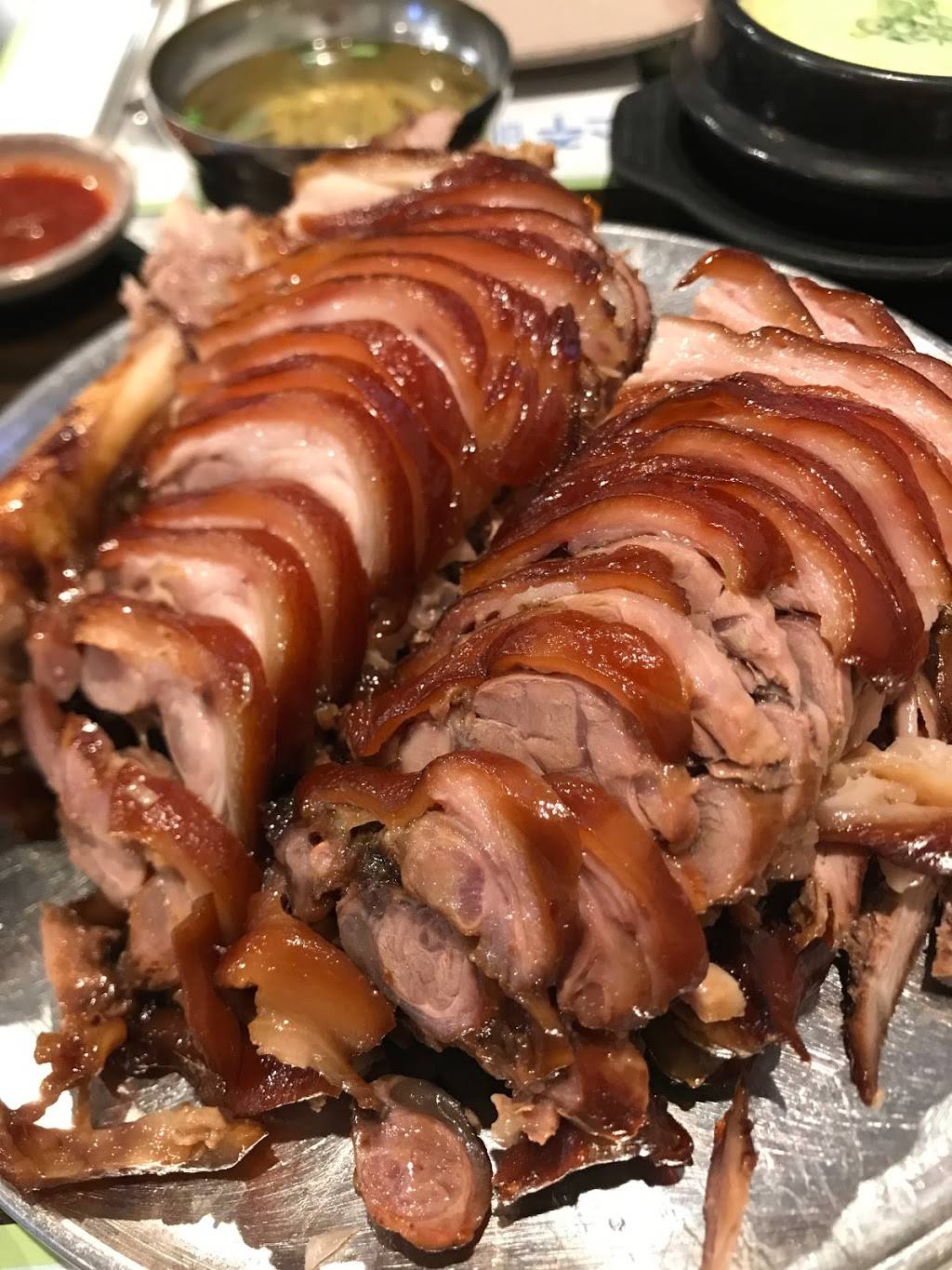 Jangchung Jokbal | restaurant | 2716 W Olympic Blvd, Los Angeles, CA 90006, USA | 2133853535 OR +1 213-385-3535