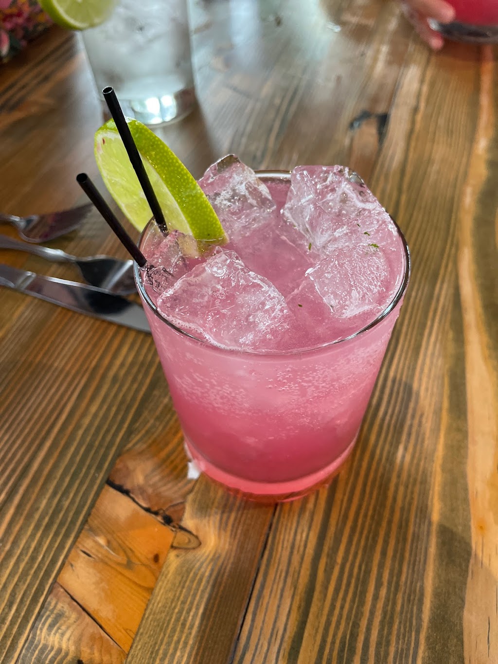 The Barnyard Crafthouse & Eatery | restaurant | 11011 E Tanque Verde Rd, Tucson, AZ 85749, USA | 5206007570 OR +1 520-600-7570