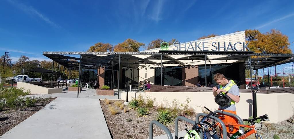 Shake Shack | restaurant | 3003 Broadway St, San Antonio, TX 78209, USA | 2104693732 OR +1 210-469-3732
